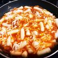 ２４４がう！'s cooksnap of when they made 簡単なのに本格的！？甘辛トッポッキ.