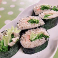 みっくママ's cooksnap of when they made 鮭フレークで簡単♪サラダ巻き風のり巻き.