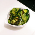 Ruri03's cooksnap of when they made 簡単もむだけ きゅうりと塩昆布の浅漬け.
