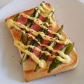 おけ～はん's cooksnap of when they made ＊ウィンナーとアスパラの春色トースト＊.
