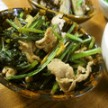低カロ探検隊's cooksnap of when they made 超簡単 カブの葉と豚肉の生姜炒め.