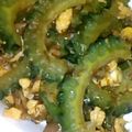 クックXFL002☆'s cooksnap of when they made しめじと卵で簡単ゴーヤチャンプル.