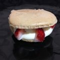 yanagamo's cooksnap of when they made あま〜い♡いちごマカロンケーキ.