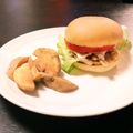主夫フフフw's cooksnap of when they made 生姜焼きバーガー♪タレとマヨがバッチリ♪.