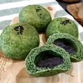 kcra503's cooksnap of when they made HB摘んだよもぎで♪もちふわよもぎ餡パン.