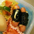 季節外れ's cooksnap of when they made お弁当！シャウエッセン☆チーズ海苔巻き.