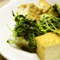 maruru-nn's cooksnap of when they made 厚揚げと豆苗のガーリック炒め.