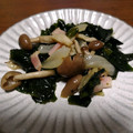 ☆かおりんごりら☆'s cooksnap of when they made きのことわかめ　簡単中華炒め♬.