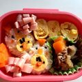 ユリ根ん's cooksnap of when they made 親子遠足キャラ弁♥ひよこの親子おにぎり.