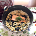 chi−ちゃん's cooksnap of when they made 鮭とひじきの炊き込みご飯.