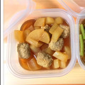 mizumelo's cooksnap of when they made 鶏団子と大根の煮物♩黄金比で簡単♡.