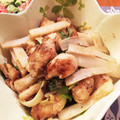jununu's cooksnap of when they made うどと鶏ささみの炒め物.