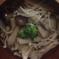 ルルルるか☆'s cooksnap of when they made ヘルシー！うまみたっぷりきのこ汁.