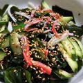 とんとんともとも's cooksnap of when they made あともう一品！おつまみに！かにかま酢の物.