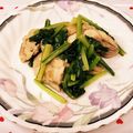 maronpu's cooksnap of when they made 鶏もも肉と小松菜のピリ辛マヨ炒め.