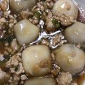 ✳︎ハル✳︎'s cooksnap of when they made 冷凍里芋と鶏ひき肉のあったか煮物.