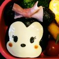 MISIAmama's cooksnap of when they made キャラ弁★簡単ミニーおにぎりお弁当.