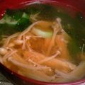 ユーロン's cooksnap of when they made えのきの中華風味噌汁.