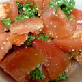 しずのんママ's cooksnap of when they made 簡単！混ぜるだけ♪トマトとパセリのサラダ.