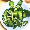 とんもんもん's cooksnap of when they made 我が家の夏は…しょうが入りきゅうりの漬物.