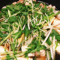 yorei's cooksnap of when they made 水菜と豚肉だけ！我が家の【はりはり鍋】.