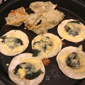 びんぼうがみさま♂'s cooksnap of when they made 餃子の皮で作るシソと味噌の和風ピザ.