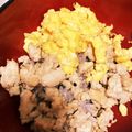 クック26352G☆'s cooksnap of when they made お鍋で簡単パラパラ✴︎鶏そぼろで三色丼.