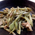 cookみぃ's cooksnap of when they made ☼ずいき（芋がら）と揚げと豚肉の炒め煮.