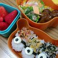 奈おみ's cooksnap of when they made 簡単キャラ弁：こいのぼりのおにぎり.