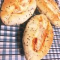 0402's cooksnap of when they made 胡麻とチーズのウインナーパン.