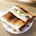 take♪aki♪'s cooksnap of when they made ハムチーズ＆レタスのトーストサンドイッチ.