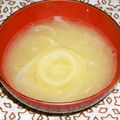 がっしゅまま's cooksnap of when they made 簡単！炙り新玉葱のベーコンバターお味噌汁.