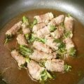さやサン's cooksnap of when they made 簡単！春菊の牛肉巻きのすき煮.