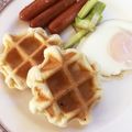華奏's cooksnap of when they made 餠とワッフルで☆モッフル.