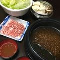 MMLLAKN's cooksnap of when they made 定番！レタしゃぶスープ.