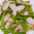 ☆パッセりん☆'s cooksnap of when they made おつまみに！ピーマンと蒲鉾のごま油炒め.