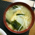 M130018's cooksnap of when they made 減塩で意外と時短★我が家の定番の味噌汁.