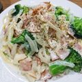 はっつーにゃん's cooksnap of when they made ベーコンブロッコリー玉葱のクリームパスタ.