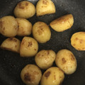 クックZ8J4H4☆'s cooksnap of when they made 皮つき　新じゃが　ホクホク　しょうゆ焼き.