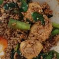 pontom's cooksnap of when they made 里芋と韮、豚挽き肉のピリ辛胡麻煮.