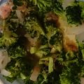 ｽｶｲﾌｨｯｼｭ☆'s cooksnap of when they made ブロッコリーと玉ねぎのおかか和え.
