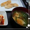 2児ママみきてぃ's cooksnap of when they made 豚肉とニラの味噌汁.