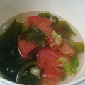 きなきなこ's cooksnap of when they made トマトとわかめのスープ.