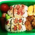 セイギママ☆'s cooksnap of when they made 簡単キャラ弁：こいのぼりのおにぎり.