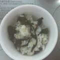 ma___111's cooksnap of when they made 塩昆布で「わかめごはん」.