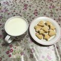 ☆みどむし☆'s cooksnap of when they made 簡単おやつ☆ミルクセーキ.