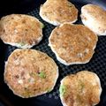 みー犬。's cooksnap of when they made 山芋と納豆のカリッもちっシャキっなおやき.