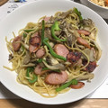 traum1's cooksnap of when they made ☆舞茸とピーマンの焼きそば☆.