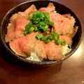 サエブタ's cooksnap of when they made 炊飯器で簡単ローストビーフ、丼でも♡.