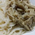 Tomchon's cooksnap of when they made カルディ＊グリーンカレースープでつけ素麺.